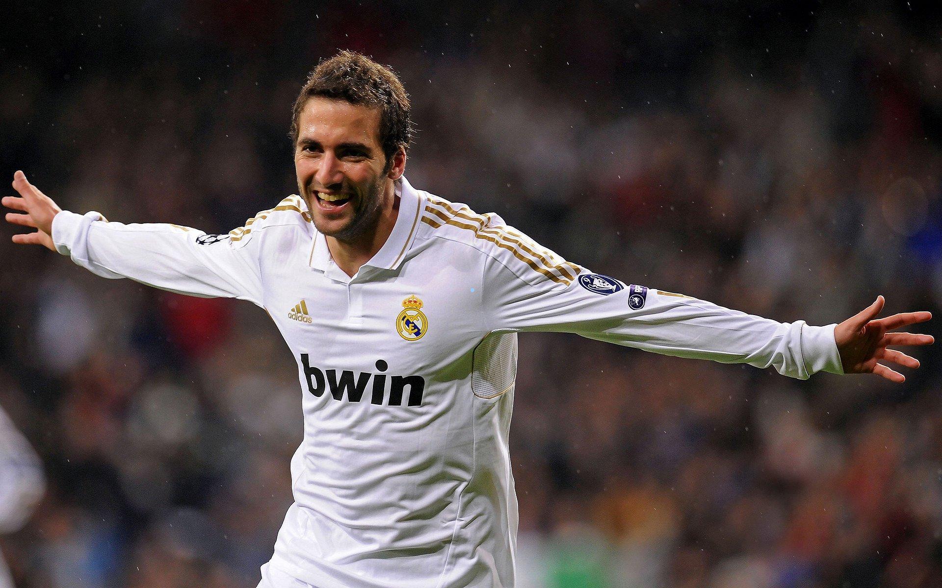 暴力鸟或将重返中超赛场，传奇篇章再续新篇？